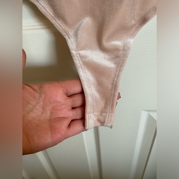 Guess Pink velour Mock Neck Bodysuit - medium - Picture 5 of 11